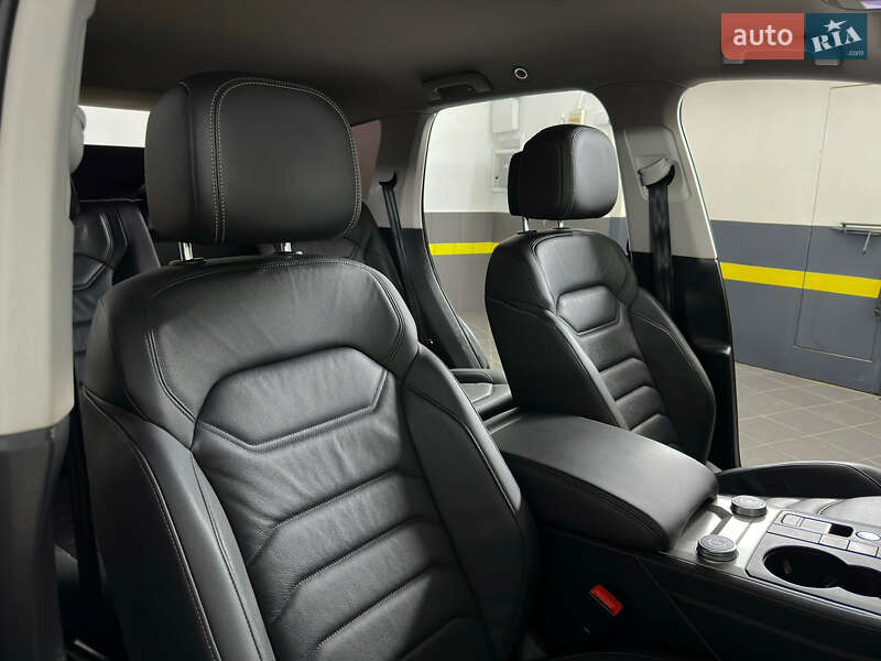 Позашляховик / Кросовер Volkswagen Touareg 2019 в Козятині фото 48 Позашляховик / Кросовер Volkswagen Touareg 2019 в Козятині
