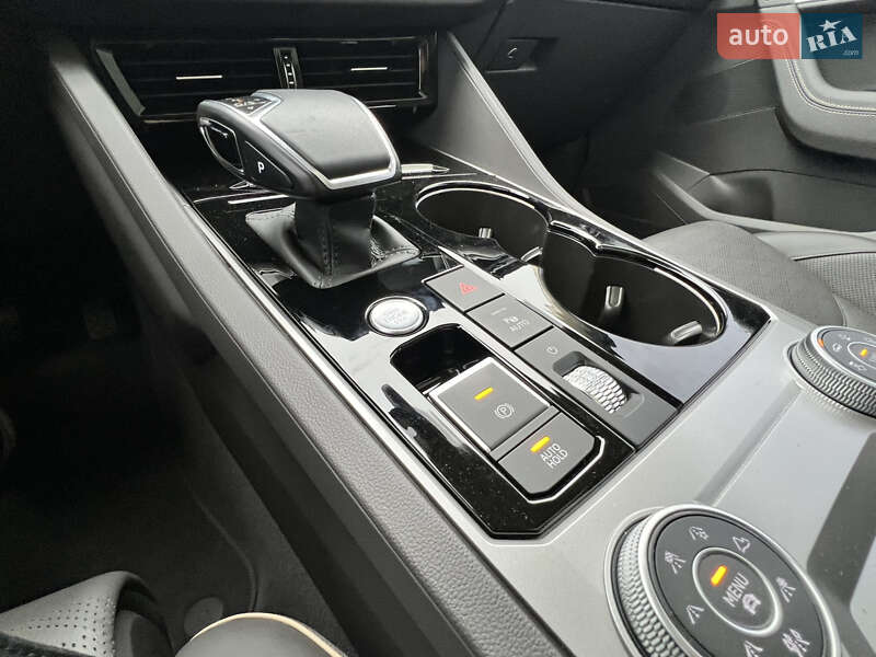 Позашляховик / Кросовер Volkswagen Touareg 2022 в Дніпрі фото 34 Позашляховик / Кросовер Volkswagen Touareg 2022 в Дніпрі