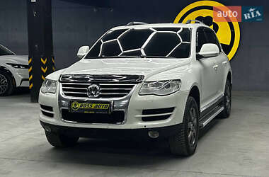 Внедорожник / Кроссовер Volkswagen Touareg 2007 в 