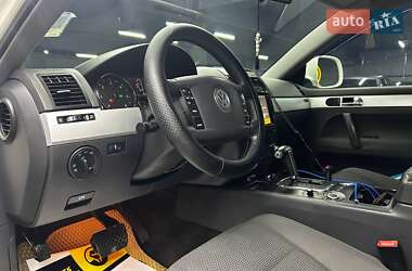 Внедорожник / Кроссовер Volkswagen Touareg 2007 в 