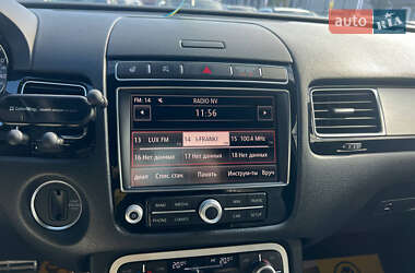 Позашляховик / Кросовер Volkswagen Touareg 2016 в 