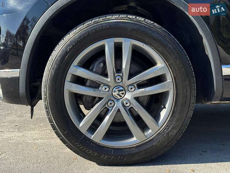 Внедорожник / Кроссовер Volkswagen Touareg 2014 в Каменец-Подольском фото 17 Внедорожник / Кроссовер Volkswagen Touareg 2014 в Каменец-Подольском