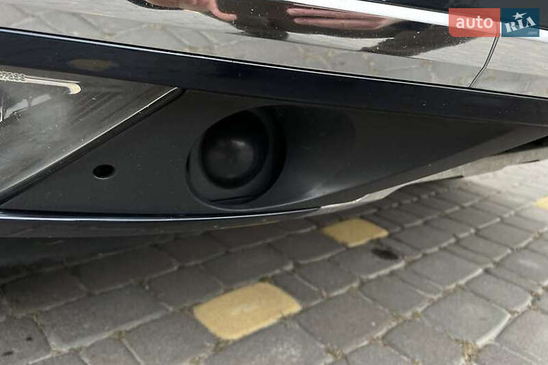 Внедорожник / Кроссовер Volkswagen Touareg 2016 в Киеве фото 11 Внедорожник / Кроссовер Volkswagen Touareg 2016 в Киеве