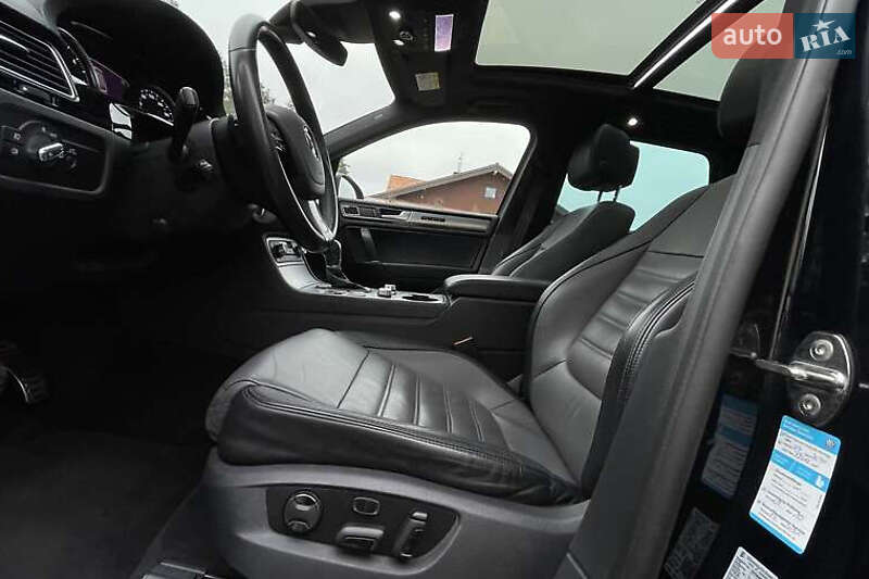 Внедорожник / Кроссовер Volkswagen Touareg 2016 в Киеве фото 15 Внедорожник / Кроссовер Volkswagen Touareg 2016 в Киеве