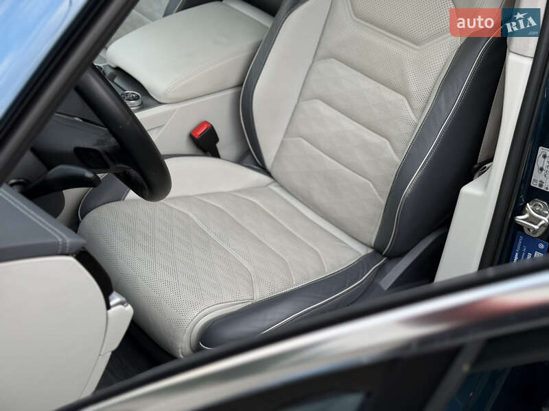 Позашляховик / Кросовер Volkswagen Touareg 2021 в Києві фото 20 Позашляховик / Кросовер Volkswagen Touareg 2021 в Києві
