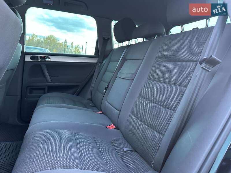 Внедорожник / Кроссовер Volkswagen Touareg 2008 в Хмельницком