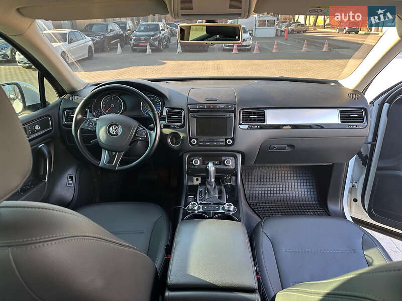 Позашляховик / Кросовер Volkswagen Touareg 2015 в Житомирі фото 2 Позашляховик / Кросовер Volkswagen Touareg 2015 в Житомирі