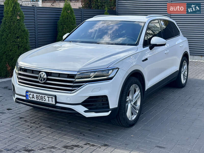 Внедорожник / Кроссовер Volkswagen Touareg 2019 в Смеле фото Внедорожник / Кроссовер Volkswagen Touareg 2019 в Смеле