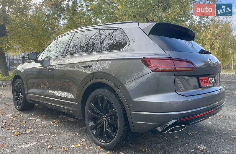 Внедорожник / Кроссовер Volkswagen Touareg 2022 в Киеве