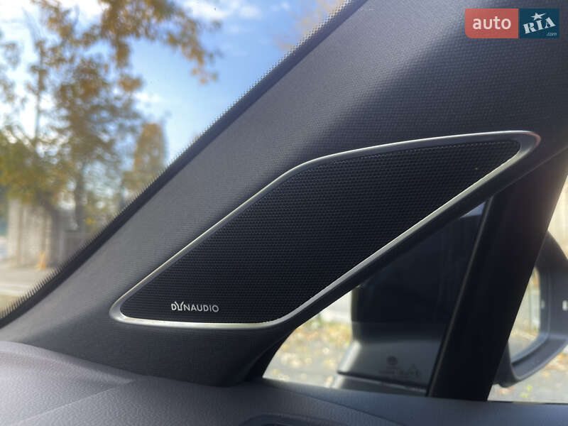 Внедорожник / Кроссовер Volkswagen Touareg 2022 в Киеве