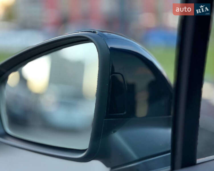 Позашляховик / Кросовер Volkswagen Touareg 2021 в Києві фото 22 Позашляховик / Кросовер Volkswagen Touareg 2021 в Києві