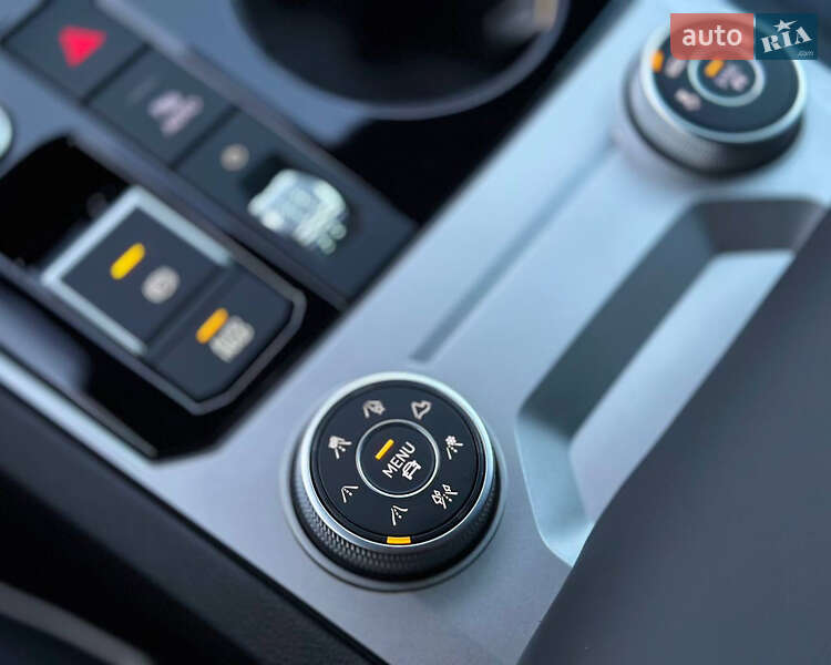 Позашляховик / Кросовер Volkswagen Touareg 2021 в Києві фото 36 Позашляховик / Кросовер Volkswagen Touareg 2021 в Києві