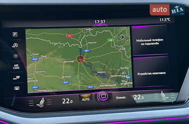 Внедорожник / Кроссовер Volkswagen Touareg 2021 в 