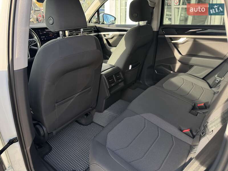 Позашляховик / Кросовер Volkswagen Touareg 2020 в Чернівцях фото 18 Позашляховик / Кросовер Volkswagen Touareg 2020 в Чернівцях