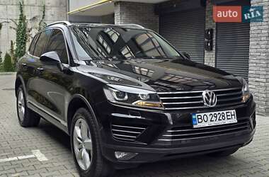 Внедорожник / Кроссовер Volkswagen Touareg 2011 в Хмельницком