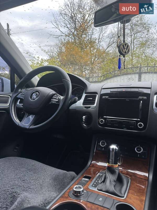 Внедорожник / Кроссовер Volkswagen Touareg 2012 в Чернигове фото 24 Внедорожник / Кроссовер Volkswagen Touareg 2012 в Чернигове