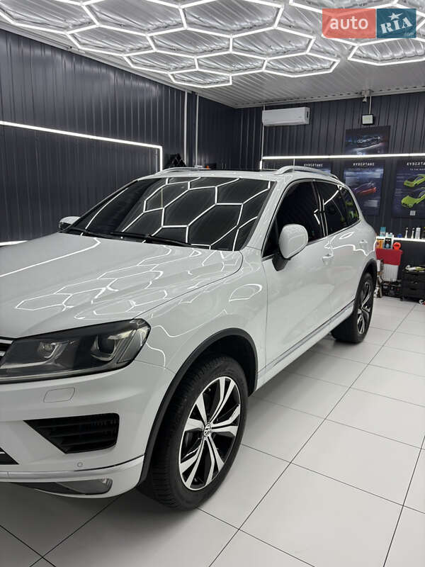 Внедорожник / Кроссовер Volkswagen Touareg 2015 в Одессе фото 9 Внедорожник / Кроссовер Volkswagen Touareg 2015 в Одессе