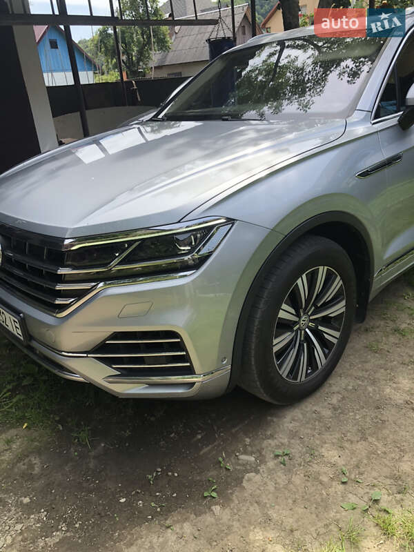 Внедорожник / Кроссовер Volkswagen Touareg 2018 в Тячеве фото 10 Внедорожник / Кроссовер Volkswagen Touareg 2018 в Тячеве
