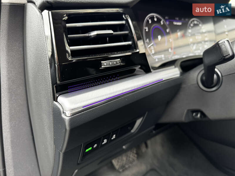 Позашляховик / Кросовер Volkswagen Touareg 2020 в Києві фото 16 Позашляховик / Кросовер Volkswagen Touareg 2020 в Києві