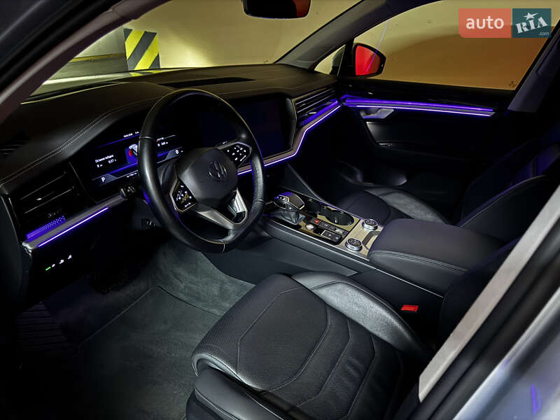 Позашляховик / Кросовер Volkswagen Touareg 2020 в Києві фото 40 Позашляховик / Кросовер Volkswagen Touareg 2020 в Києві