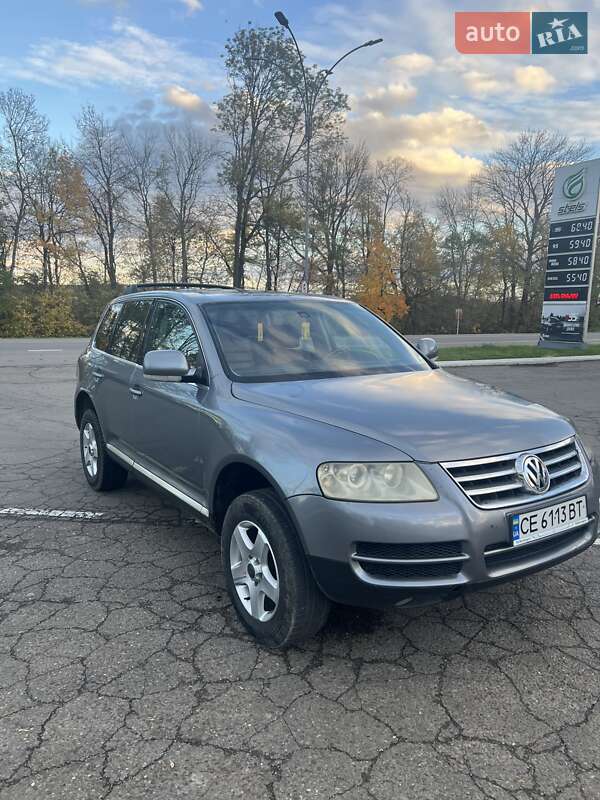 Внедорожник / Кроссовер Volkswagen Touareg 2003 в Черновцах