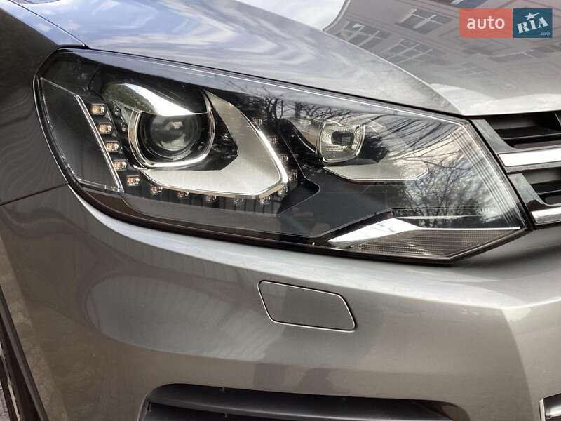 Внедорожник / Кроссовер Volkswagen Touareg 2013 в Киеве фото 12 Внедорожник / Кроссовер Volkswagen Touareg 2013 в Киеве