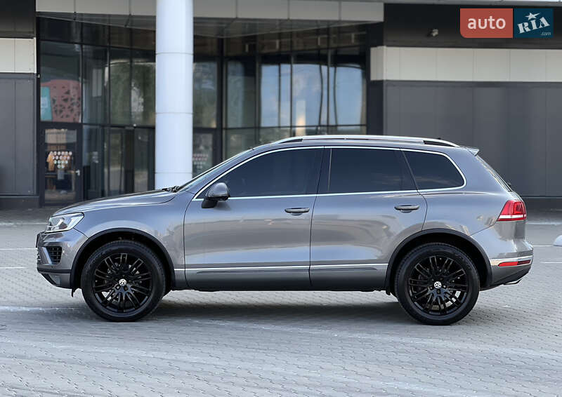 Позашляховик / Кросовер Volkswagen Touareg 2016 в Києві фото 6 Позашляховик / Кросовер Volkswagen Touareg 2016 в Києві