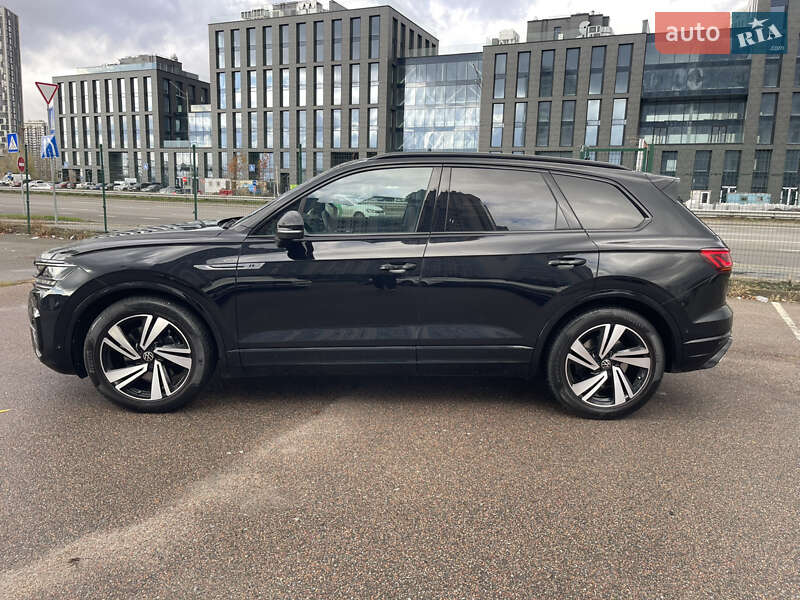 Позашляховик / Кросовер Volkswagen Touareg 2020 в Києві фото 24 Позашляховик / Кросовер Volkswagen Touareg 2020 в Києві