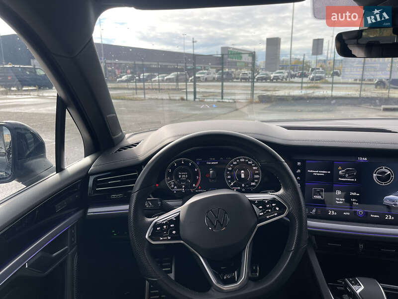 Позашляховик / Кросовер Volkswagen Touareg 2020 в Києві фото 30 Позашляховик / Кросовер Volkswagen Touareg 2020 в Києві