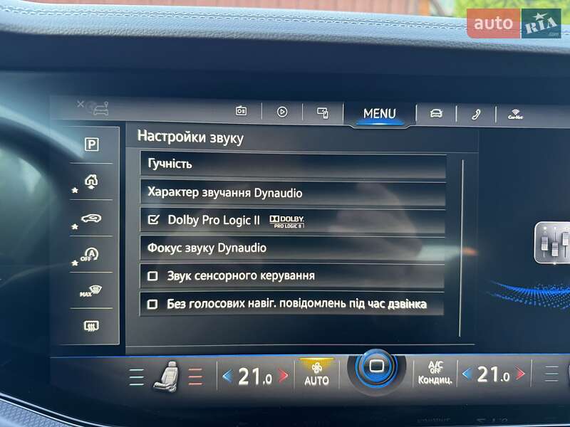 Позашляховик / Кросовер Volkswagen Touareg 2021 в Києві