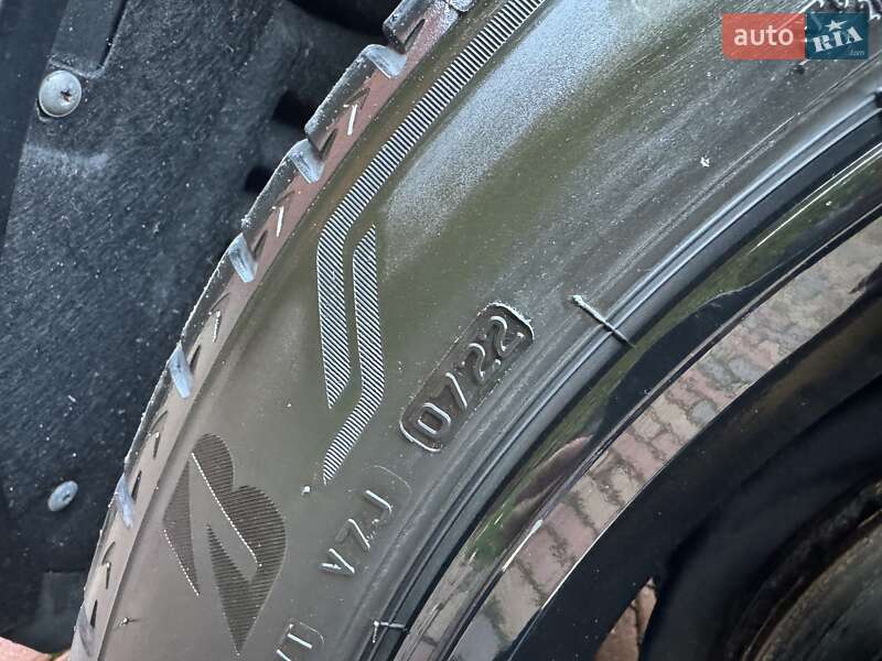 Позашляховик / Кросовер Volkswagen Touareg 2021 в Києві