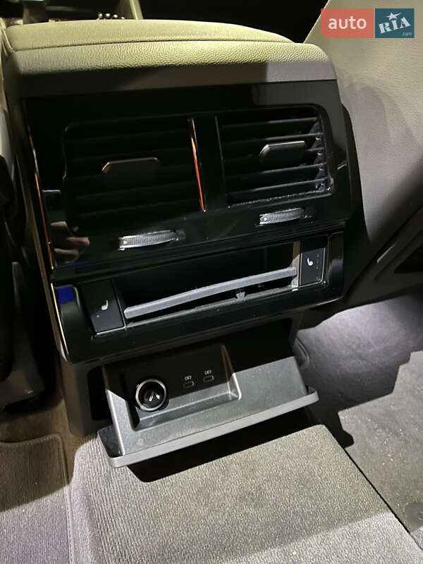 Внедорожник / Кроссовер Volkswagen Touareg 2022 в Киеве фото 14 Внедорожник / Кроссовер Volkswagen Touareg 2022 в Киеве