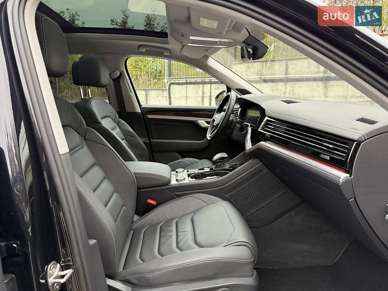 Внедорожник / Кроссовер Volkswagen Touareg 2022 в Ровно фото 48 Внедорожник / Кроссовер Volkswagen Touareg 2022 в Ровно