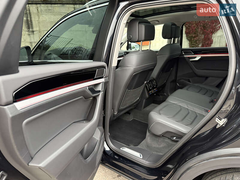 Внедорожник / Кроссовер Volkswagen Touareg 2022 в Ровно фото 68 Внедорожник / Кроссовер Volkswagen Touareg 2022 в Ровно