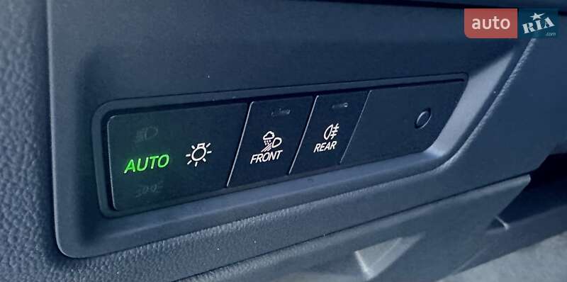 Внедорожник / Кроссовер Volkswagen Touareg 2025 в Днепре