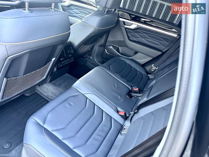 Внедорожник / Кроссовер Volkswagen Touareg 2025 в Днепре