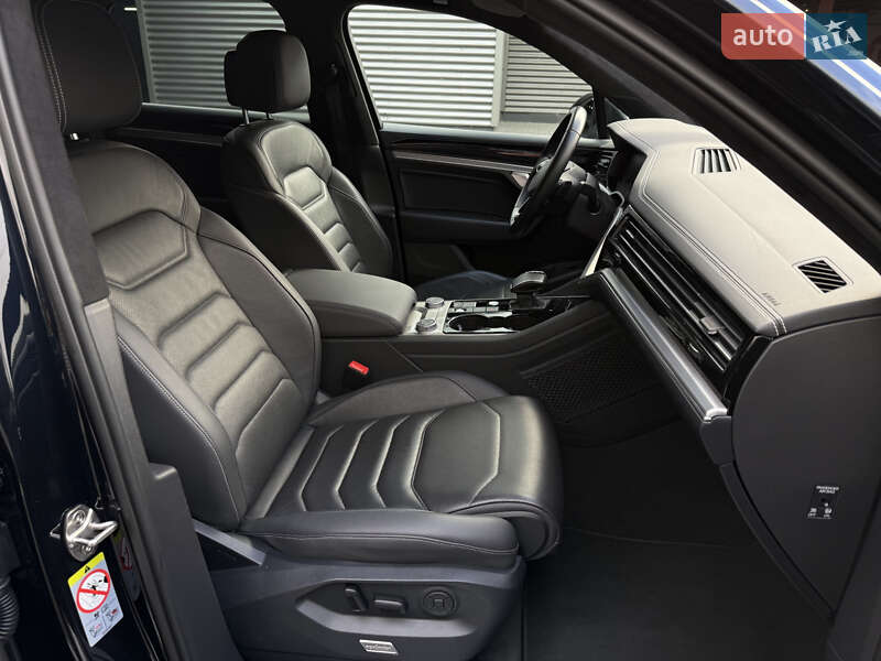 Внедорожник / Кроссовер Volkswagen Touareg 2020 в Киеве фото 10 Внедорожник / Кроссовер Volkswagen Touareg 2020 в Киеве