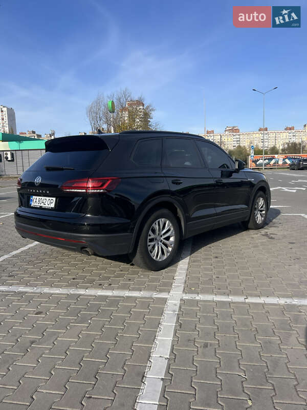 Внедорожник / Кроссовер Volkswagen Touareg 2019 в Киеве фото 14 Внедорожник / Кроссовер Volkswagen Touareg 2019 в Киеве
