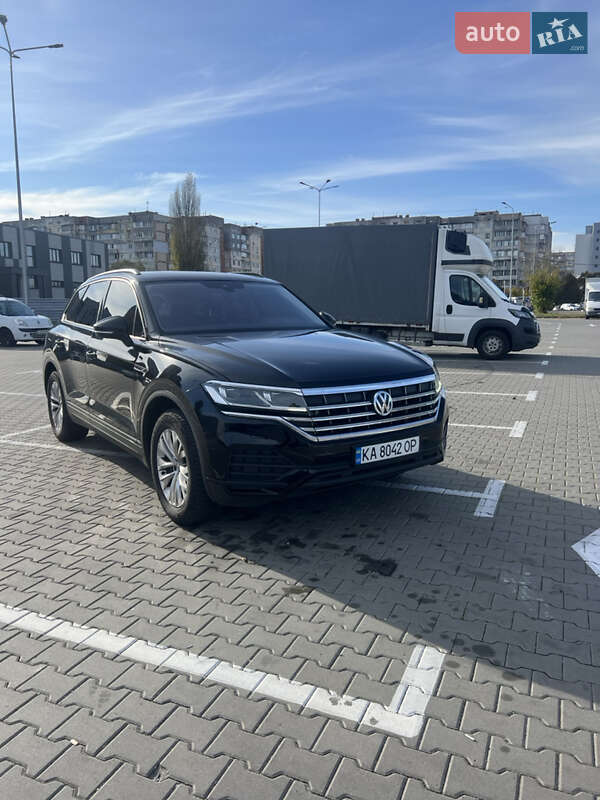 Внедорожник / Кроссовер Volkswagen Touareg 2019 в Киеве фото 19 Внедорожник / Кроссовер Volkswagen Touareg 2019 в Киеве