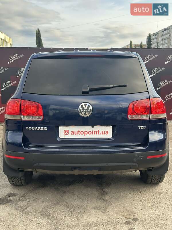 Позашляховик / Кросовер Volkswagen Touareg 2005 в Сумах