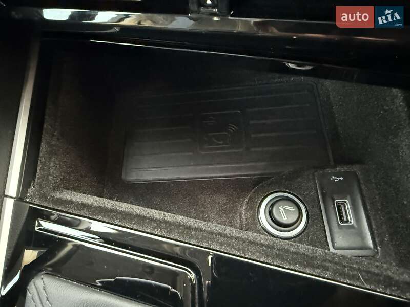 Внедорожник / Кроссовер Volkswagen Touareg 2018 в Радивилове