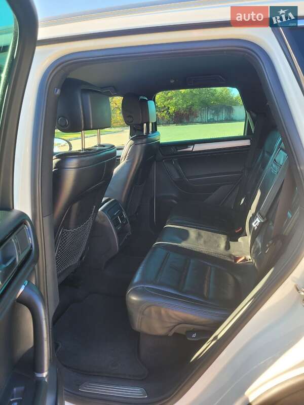 Внедорожник / Кроссовер Volkswagen Touareg 2010 в Одессе