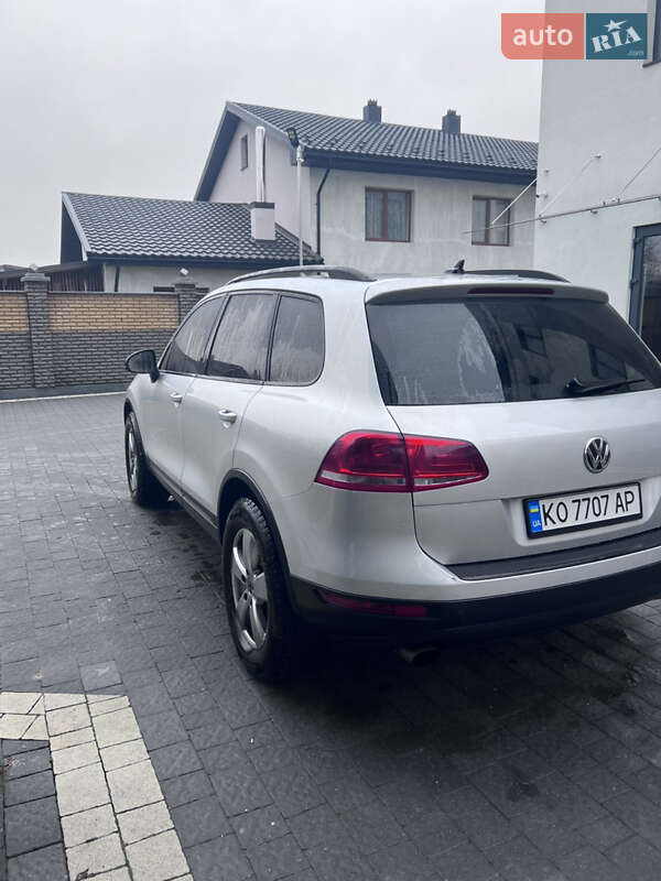 Внедорожник / Кроссовер Volkswagen Touareg 2011 в Тячеве фото 2 Внедорожник / Кроссовер Volkswagen Touareg 2011 в Тячеве