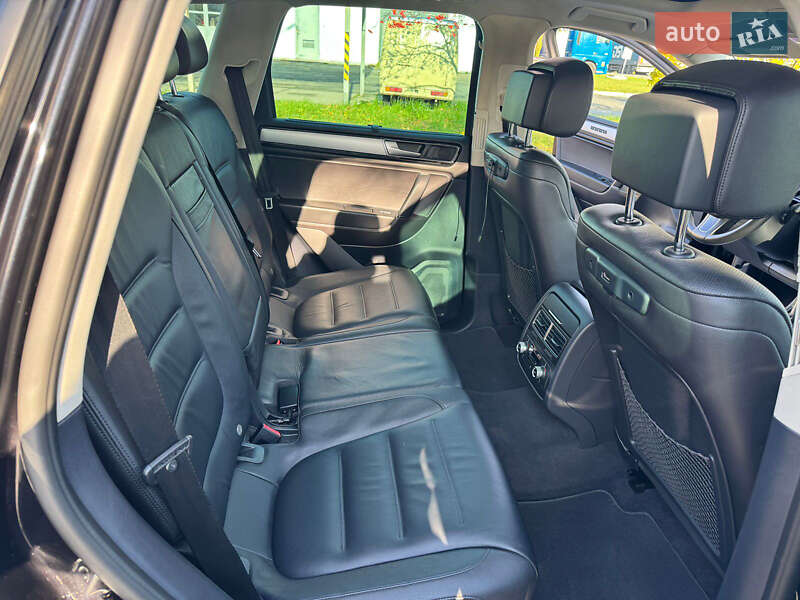 Внедорожник / Кроссовер Volkswagen Touareg 2016 в Коростышеве фото 22 Внедорожник / Кроссовер Volkswagen Touareg 2016 в Коростышеве