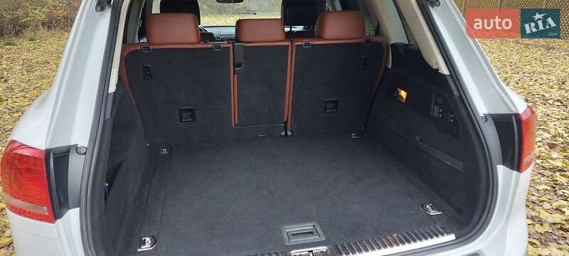 Внедорожник / Кроссовер Volkswagen Touareg 2017 в Броварах