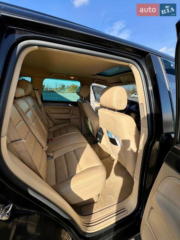 Внедорожник / Кроссовер Volkswagen Touareg 2006 в Запорожье