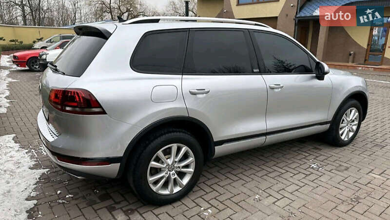 Внедорожник / Кроссовер Volkswagen Touareg 2016 в Виноградове