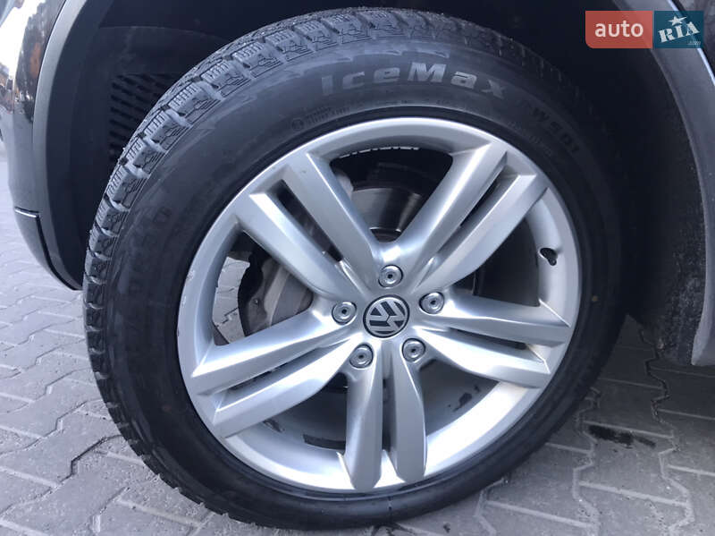 Внедорожник / Кроссовер Volkswagen Touareg 2011 в Хмельницком фото 36 Внедорожник / Кроссовер Volkswagen Touareg 2011 в Хмельницком