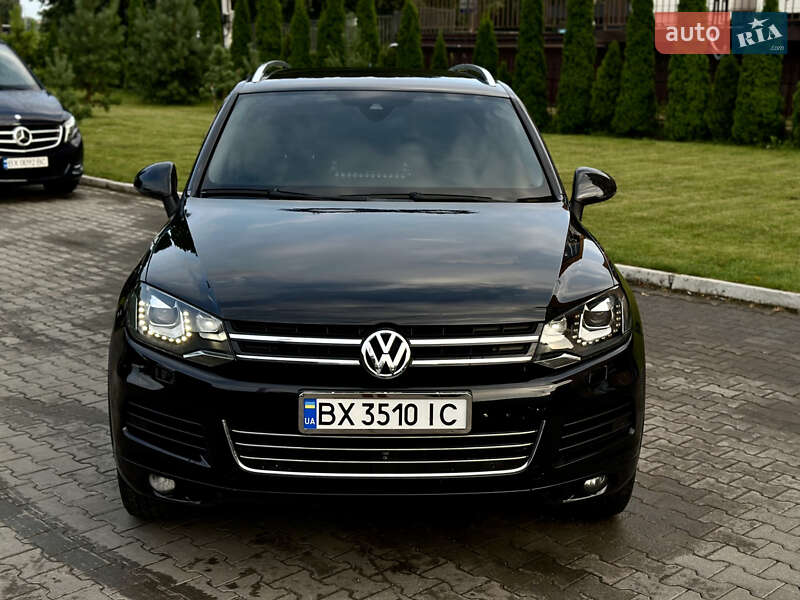 Внедорожник / Кроссовер Volkswagen Touareg 2010 в Хмельницком