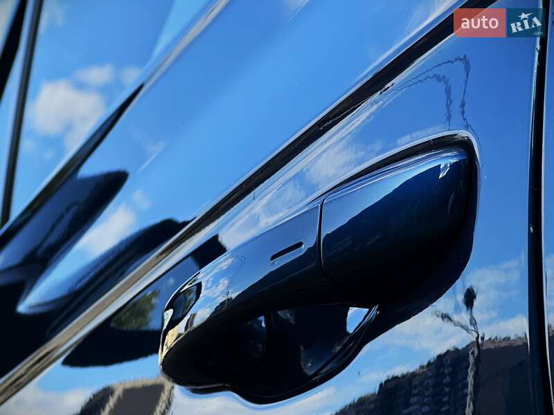 Позашляховик / Кросовер Volkswagen Touareg 2019 в Києві фото 13 Позашляховик / Кросовер Volkswagen Touareg 2019 в Києві